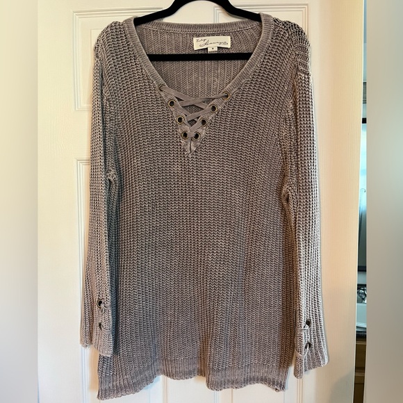 Vintage Havana Medium Sweater with Criss across Lace-up Design on front/sleeves - Picture 1 of 4